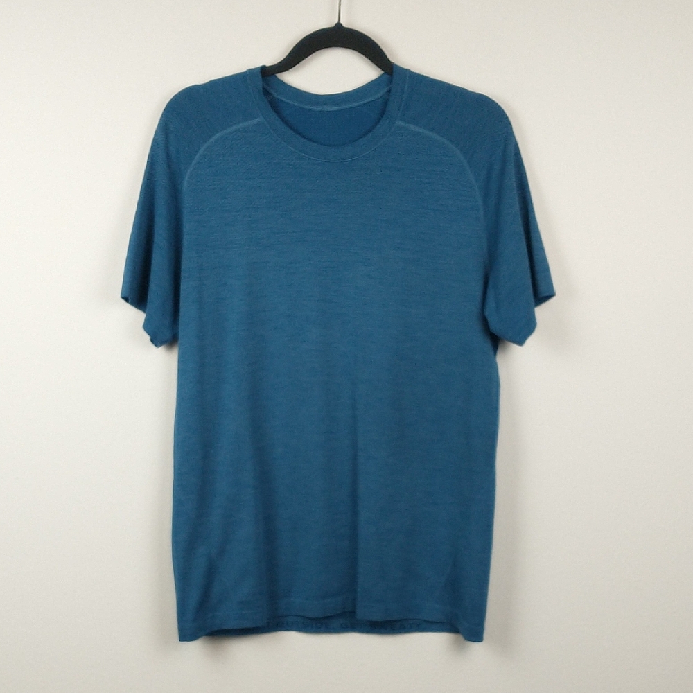 Lululemon Metal Vent Tech Shirt Mens Medium Blue